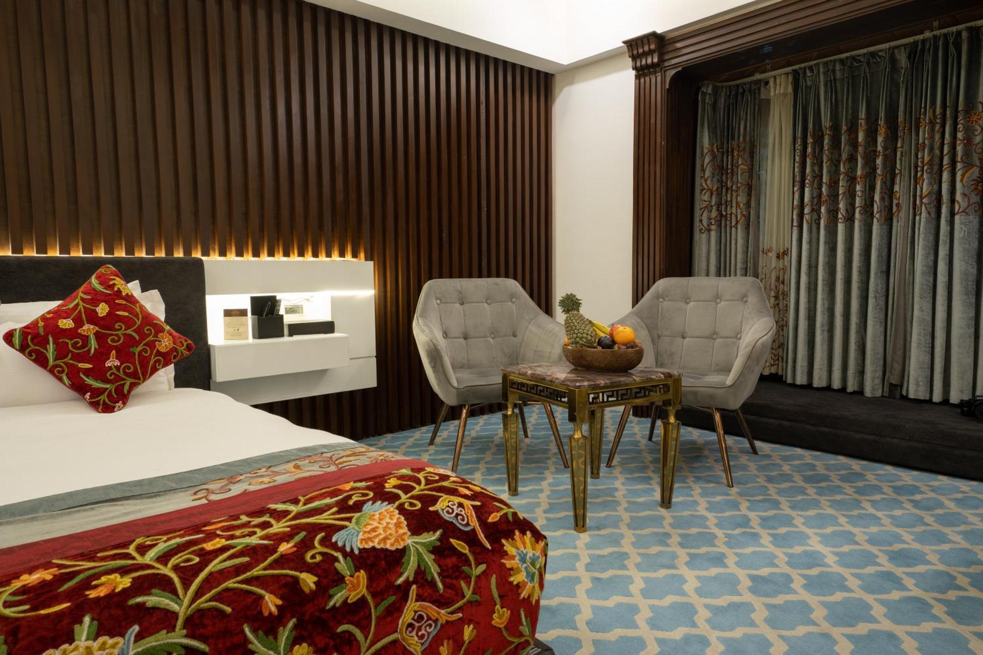Hotel Snowland, Srinagar ภายนอก รูปภาพ