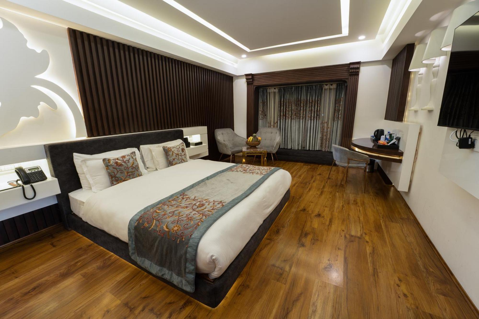 Hotel Snowland, Srinagar ภายนอก รูปภาพ
