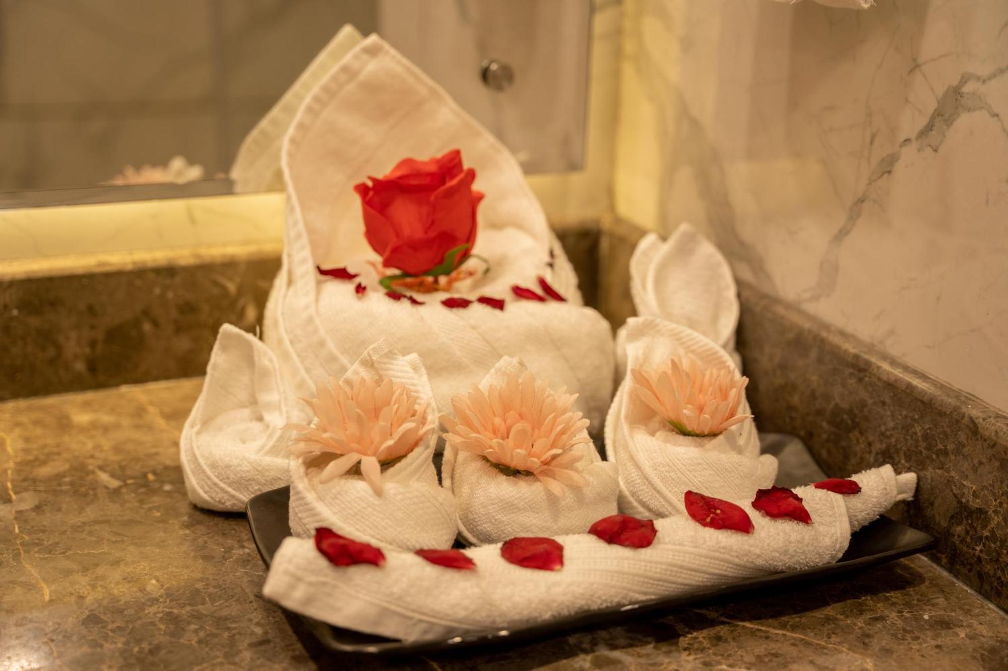 Hotel Snowland, Srinagar ภายนอก รูปภาพ